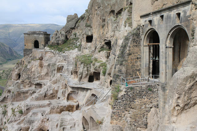 Наскальный монастырь, Абхазия