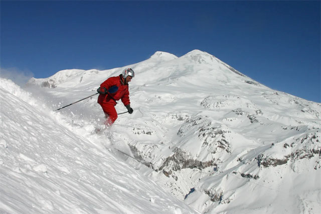 Лыжные спуски Чегет