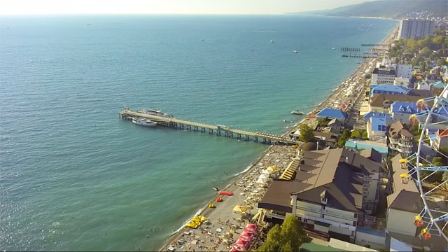 Лазаревское - популярный курортный поселок на берегу Черного моря!