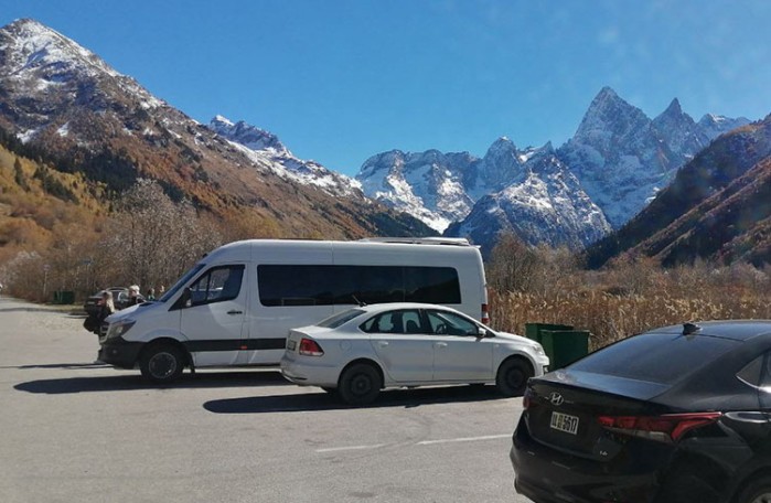 Заказать микроавтобус для поездки в горы