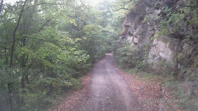 Дорога до Кордона Черноречье - Скала справа от дороги